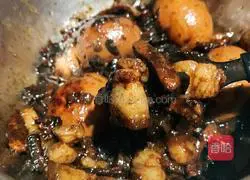 Illustration of how to make braised pork rice 10