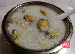 Illustration of how to make seafood porridge 6