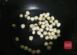 Red bean barley and lotus seed soup recipe 3