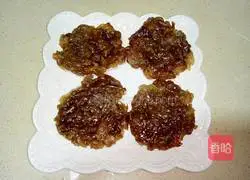 Illustration of how to make black pepper pork chop burger 4