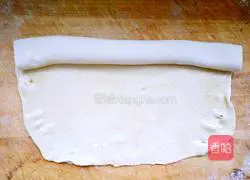 Illustration of how to make large flower rolls 5