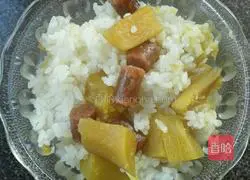 Illustration of how to make braised rice with sweet potato and sausage 7