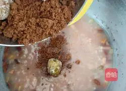 Brown sugar lotus seed porridge recipe 4