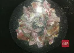 Illustration of how to make salty porridge 2