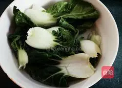 Illustration of how to make bacon clay pot rice 5