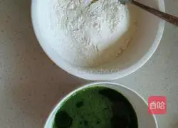 Illustration of how to make spinach juice burrito 1