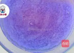 Illustration of how to make purple sand and blue flower glutinous rice cake 2