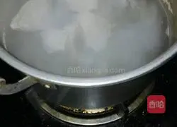 Illustration of Preserved Egg and Lean Pork Porridge 2