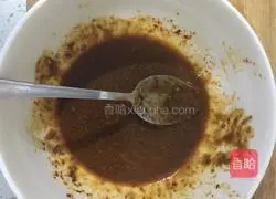 Illustration of making cold noodles with shredded chicken 4