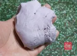 Illustration of how to make purple sweet potato rolls 3