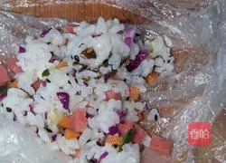 Illustration of how to make colorful rice balls 4