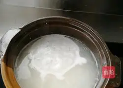 Illustration of how to make mushroom and ham porridge 1