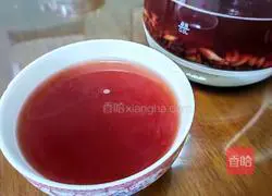 Illustration of how to make astragalus and coix seed and red bean porridge 5