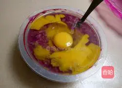 Illustration of how to make European Cup Purple Sweet Potato Sweet Wine Egg Cake 4