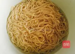 Illustration of how to make spicy cold noodles 5