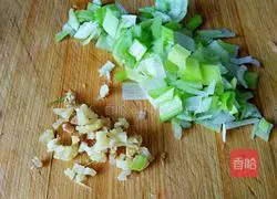 Illustration of how to make spinach and egg boxes 6