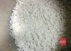 Illustration of how to make rice balls 4