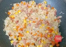 Illustration of how to make sausage and vegetable baked rice 7