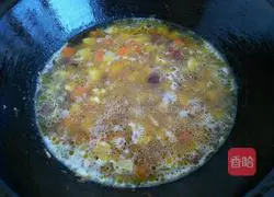 Illustration of how to make curry chicken and dolphin rice balls 9