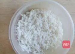 Illustration of how to make purple cabbage glutinous rice balls 1