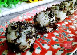 Illustration of how to make seaweed rice balls 7