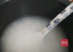 Lean preserved egg meat Illustration of how to make porridge 6