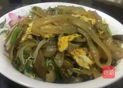 Illustration of how to make fried rice noodles 9