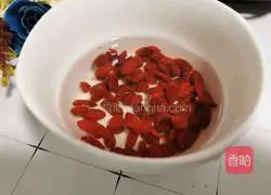 Lotus seed lily millet porridge recipe illustration 5