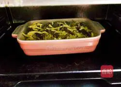 Delicious Illustration of how to make baked rice 12