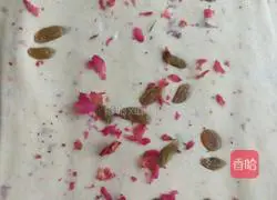 Grapes Illustration of how to make rose rolls 2