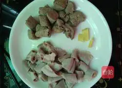 Illustration of how to make pork rice noodles 2