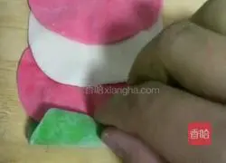 Illustration of how to make rose rolls 2