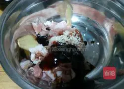 Black pepper Pork Claypot Rice Recipe Illustration 10