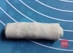 Illustration of how to make three fresh vegetarian spring rolls 7