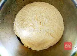 Illustration of how to make pumpkin hair cake 8