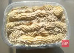 Illustration of making soy milk box 25