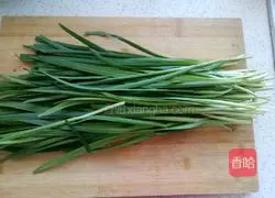 Illustration of how to make leek and egg cartons 2