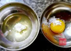 Illustration of how to make baby table tennis rice balls 1