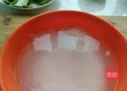 Illustration of how to make seafood rice noodles 4