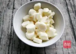 Illustration of how to make shrimp and yam porridge 3