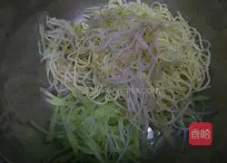 Cold noodles with green noodles Illustration of how to make bean sprouts 2