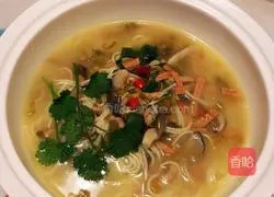 Illustration of how to make pickled cabbage and shredded pork rice noodles 7