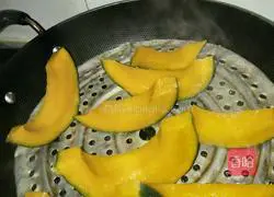 Illustration of how to make pumpkin hair cake 1