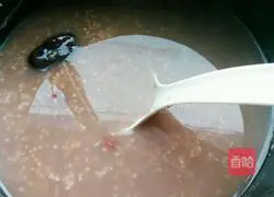 Illustration of how to make spleen-strengthening porridge 9