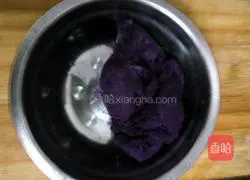 Illustration of how to make purple sweet potato cake 1
