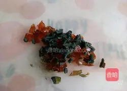 Illustration of how to make preserved egg and vegetable porridge 6