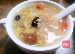 Illustration of how to make Tremella and Snow Pear Porridge 8