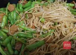 Illustration of home-style braised noodles 14