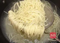 Illustration of how to make tomato minced meat pasta 2