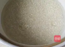 Illustration of how to make claypot rice 4